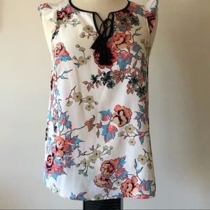 2/$25 Kensie Floral Shirt Ruffle Sleeve Size S